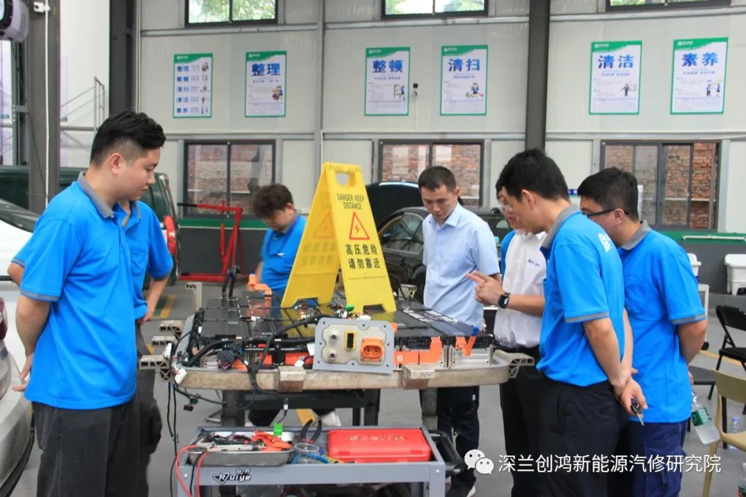 ABUIABACGAAgv-ScrQYovPv1qAYwuAg40AU ͼƬ